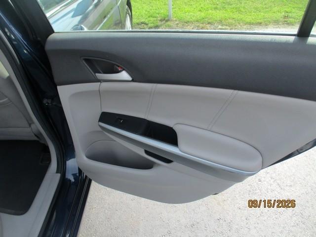 Honda Accord EX-L V-6 Sedan AT 2010