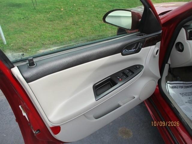 Chevrolet Impala Limited photo 8