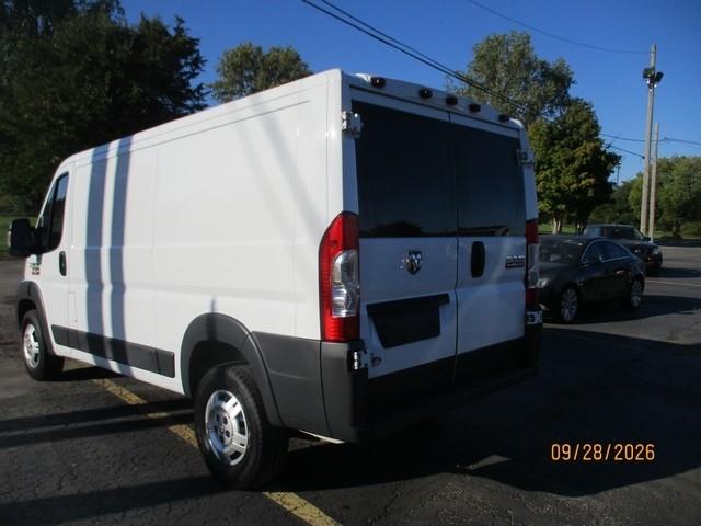 RAM Promaster 1500 Low Roof Tradesman 136-in. WB 2016