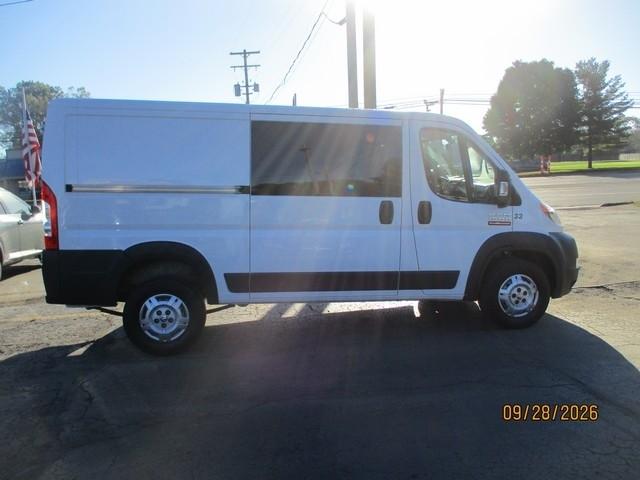 RAM Promaster 1500 Low Roof Tradesman 136-in. WB 2016