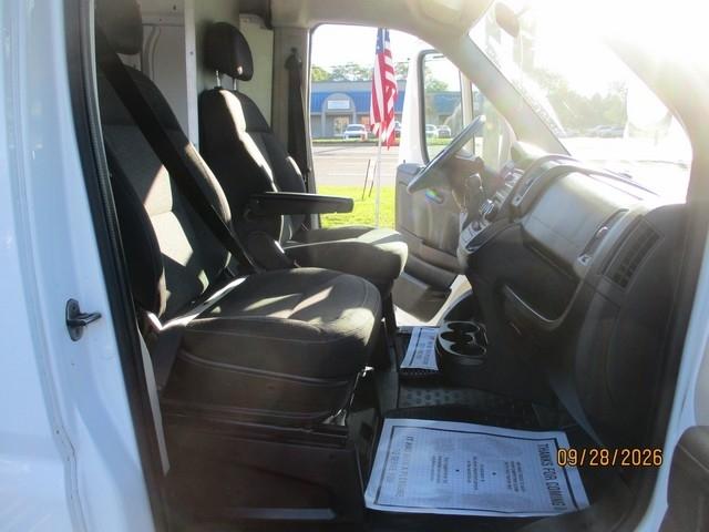RAM Promaster 1500 Low Roof Tradesman 136-in. WB 2016