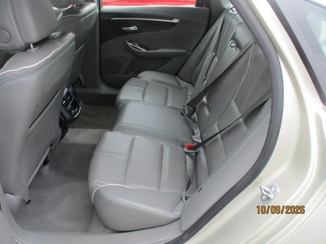 Chevrolet Impala photo 9
