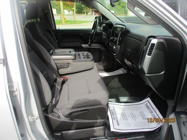 Chevrolet Silverado photo 14