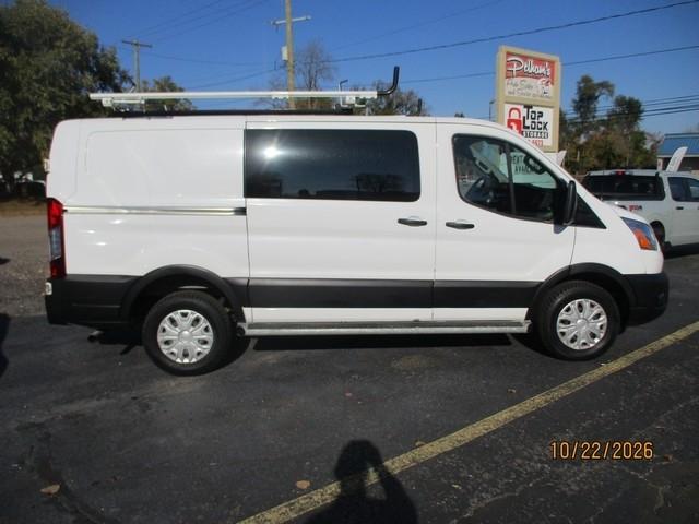 Ford Transit 250 Van Low Roof w/Sliding Pass. 130-in. WB 2020