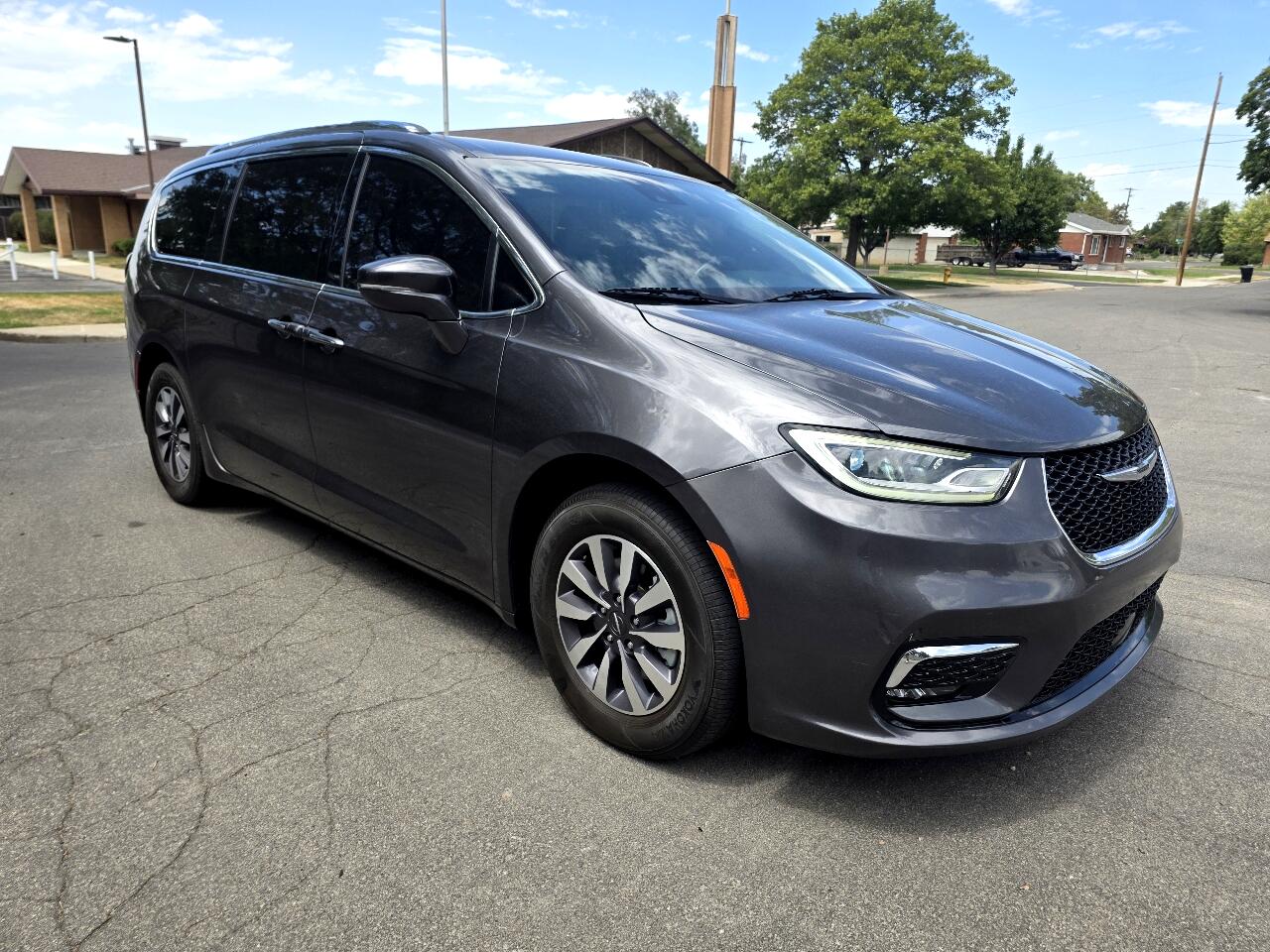 2021 Chrysler Pacifica Touring L photo 7