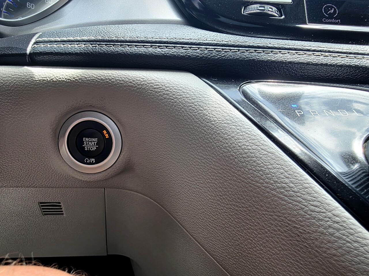 2021 Chrysler Pacifica Touring L photo 19