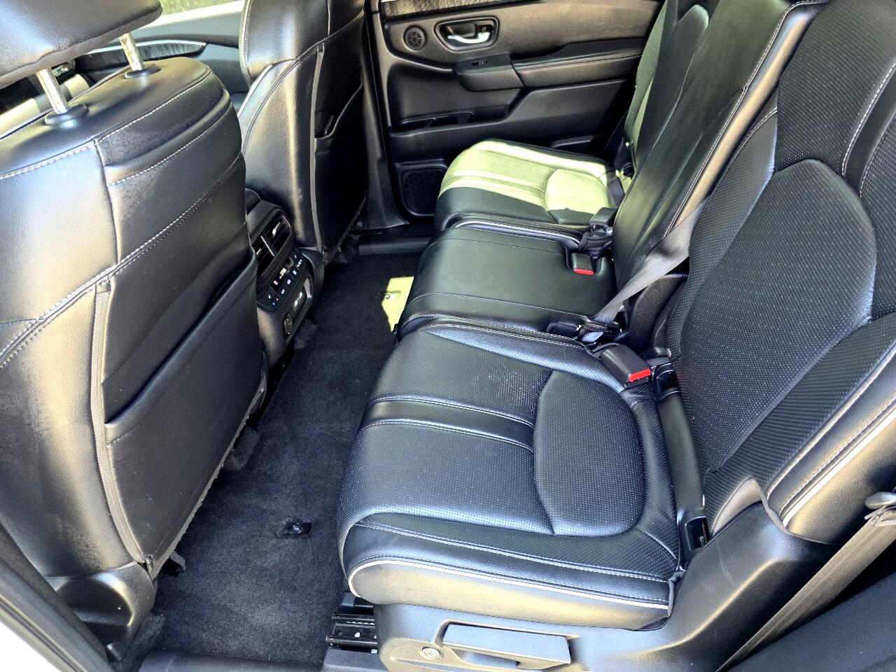 2023 Honda Pilot Elite photo 12