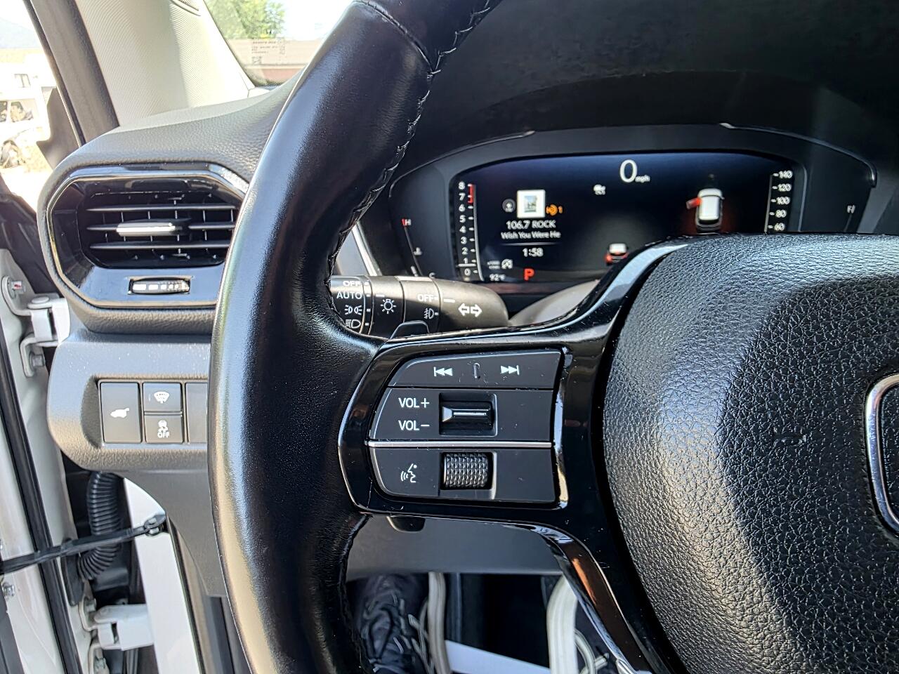 2023 Honda Pilot Elite photo 17
