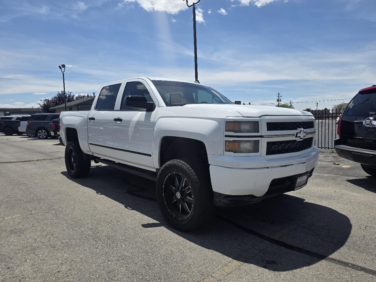 View vehicle photo 2