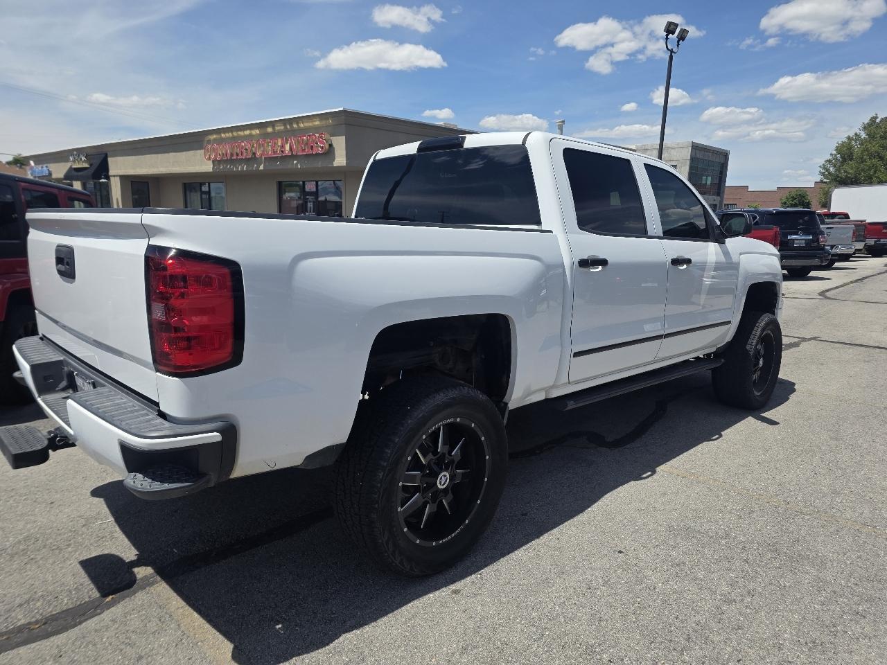 View vehicle photo 4