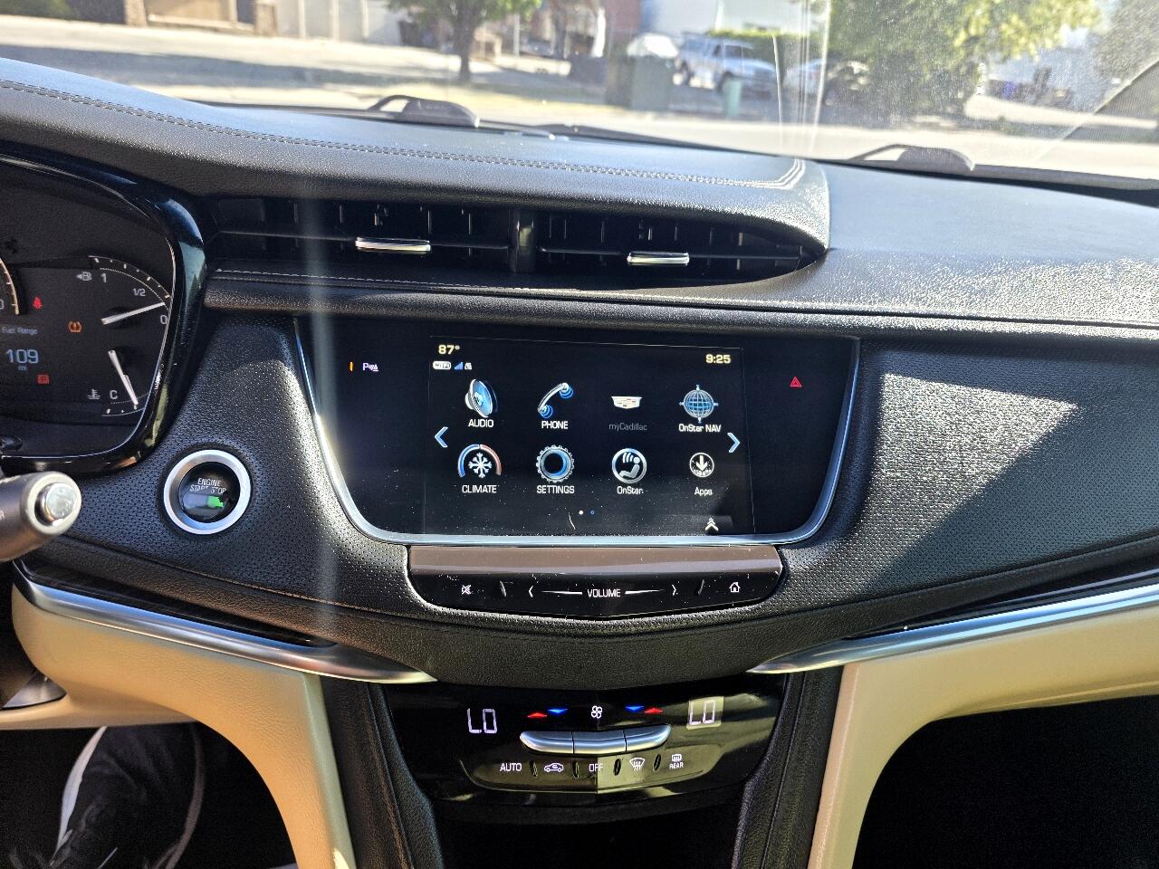 2018 Cadillac XT5 photo 12