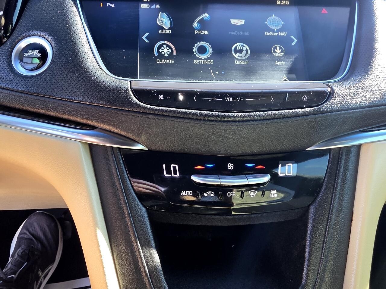 2018 Cadillac XT5 photo 14