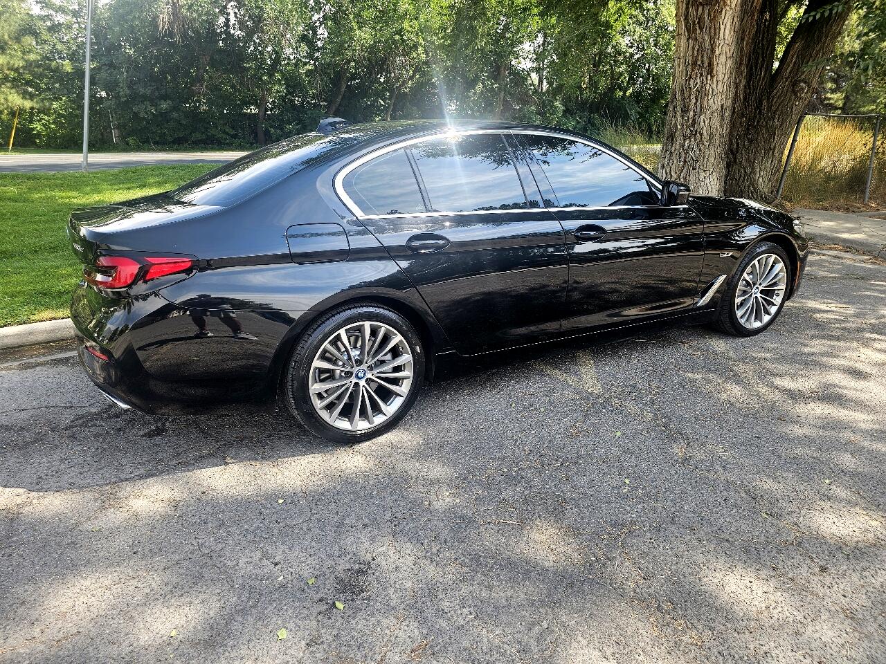 2023 Bmw 530e 5-Series photo 2