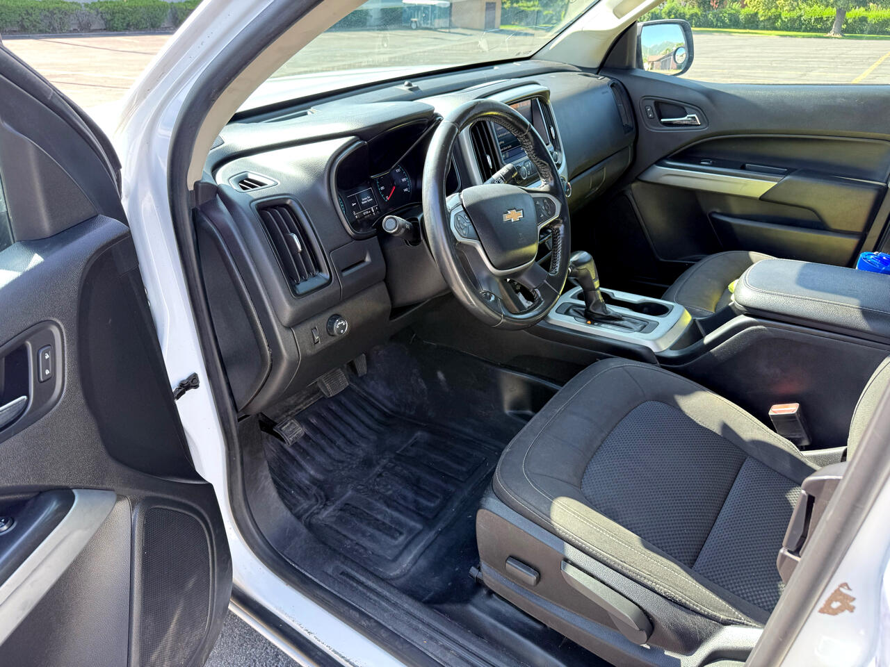 2021 Chevrolet Colorado LT photo 9