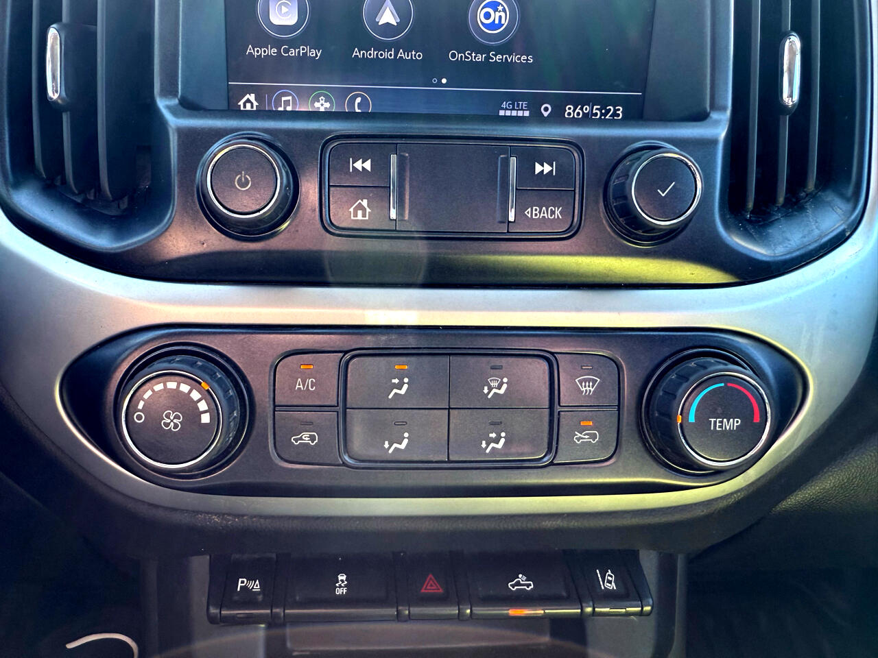 2021 Chevrolet Colorado LT photo 14