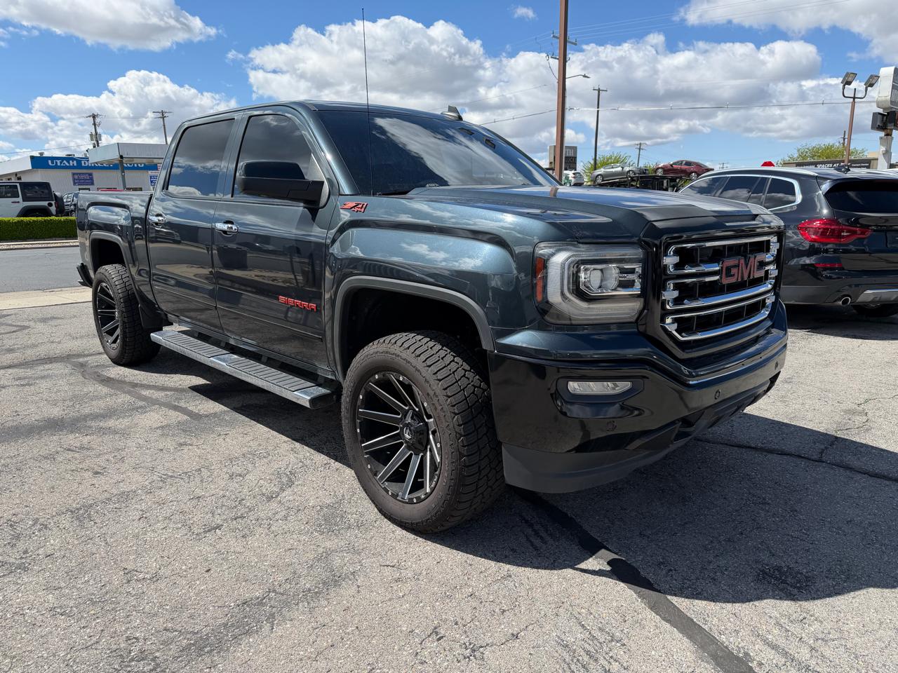 GMC Sierra 1500 4WD Crew Cab 143.5" SLT 2018