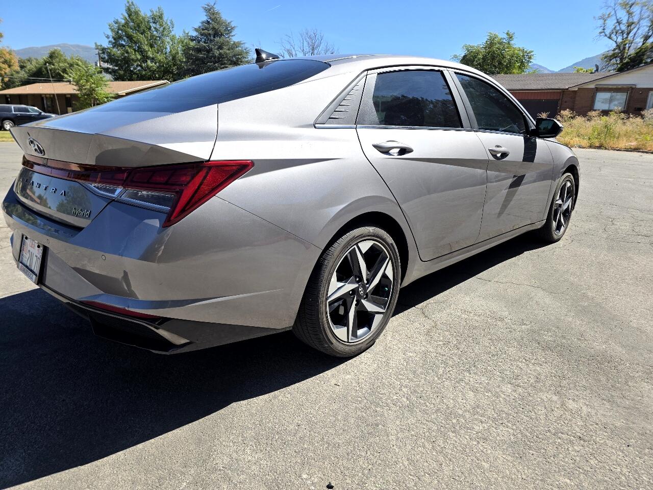 2023 Hyundai Elantra Hybrid Limited photo 5
