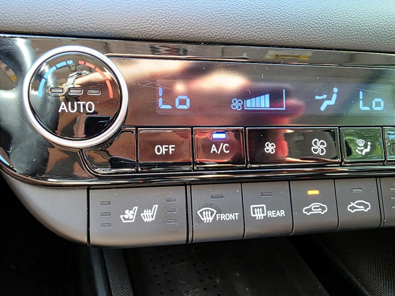2023 Hyundai Elantra Hybrid Limited photo 18