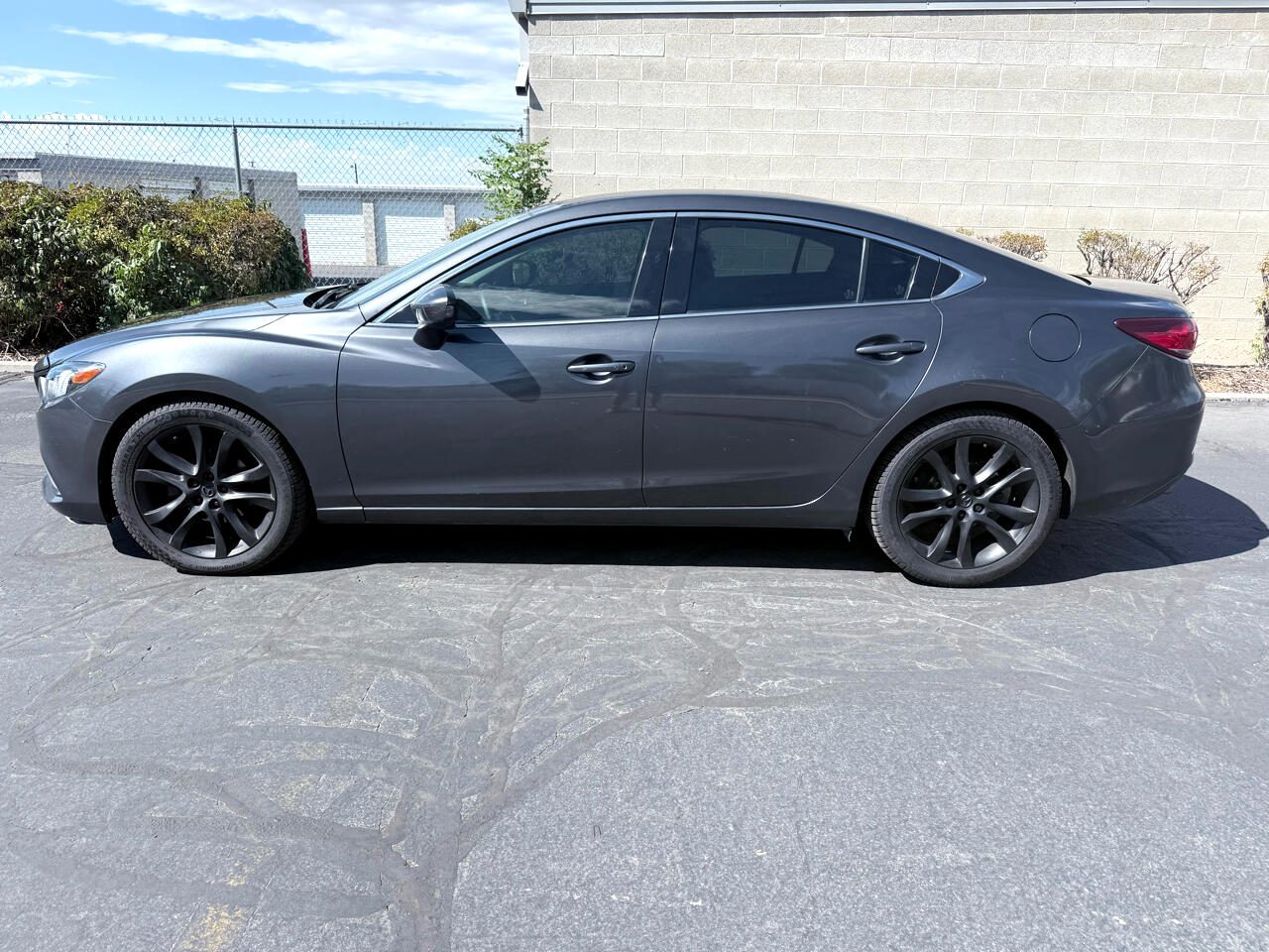 2015 Mazda Mazda6 Touring photo 2