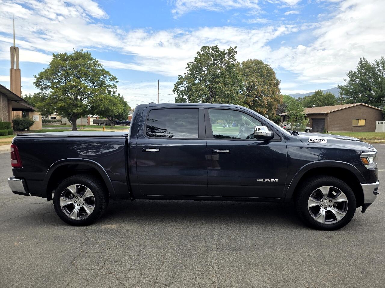 2020 Ram 1500 Laramie photo 7