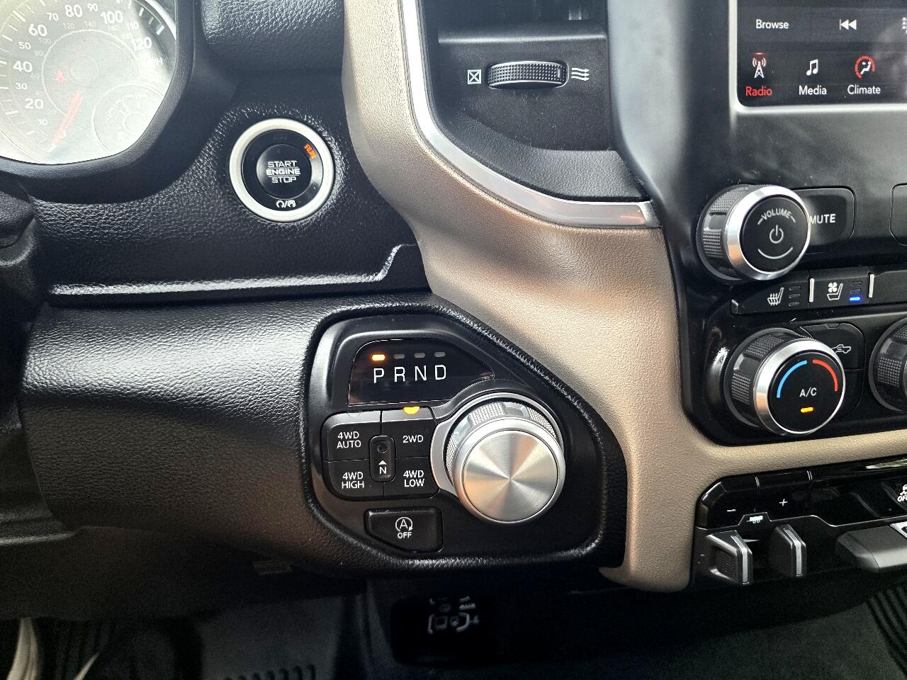 2020 Ram 1500 Laramie photo 16