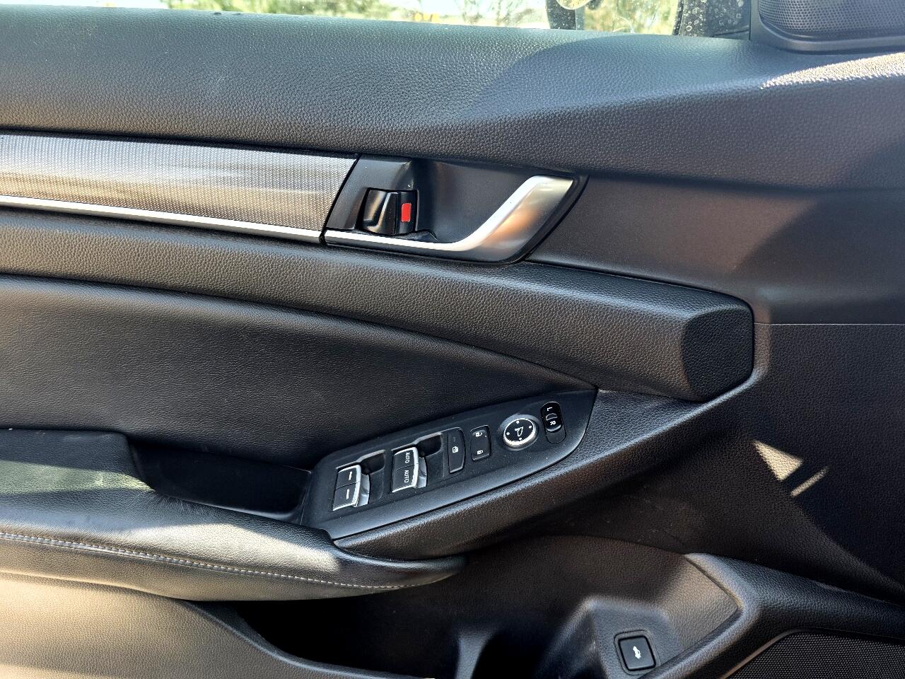 2018 Honda Accord Sport 1.5T photo 9