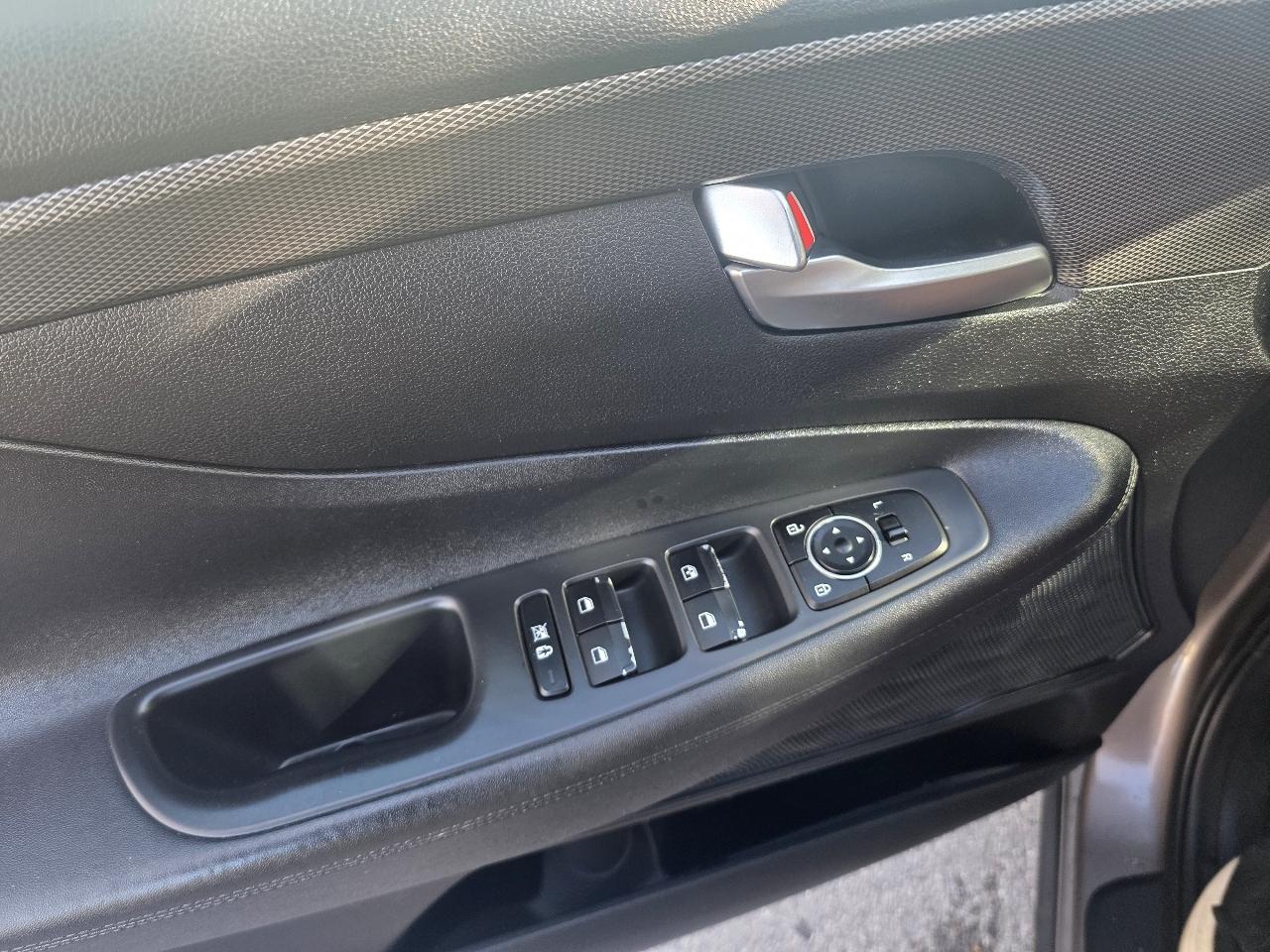 Hyundai Santa Fe SE 2.4L Auto AWD 2019