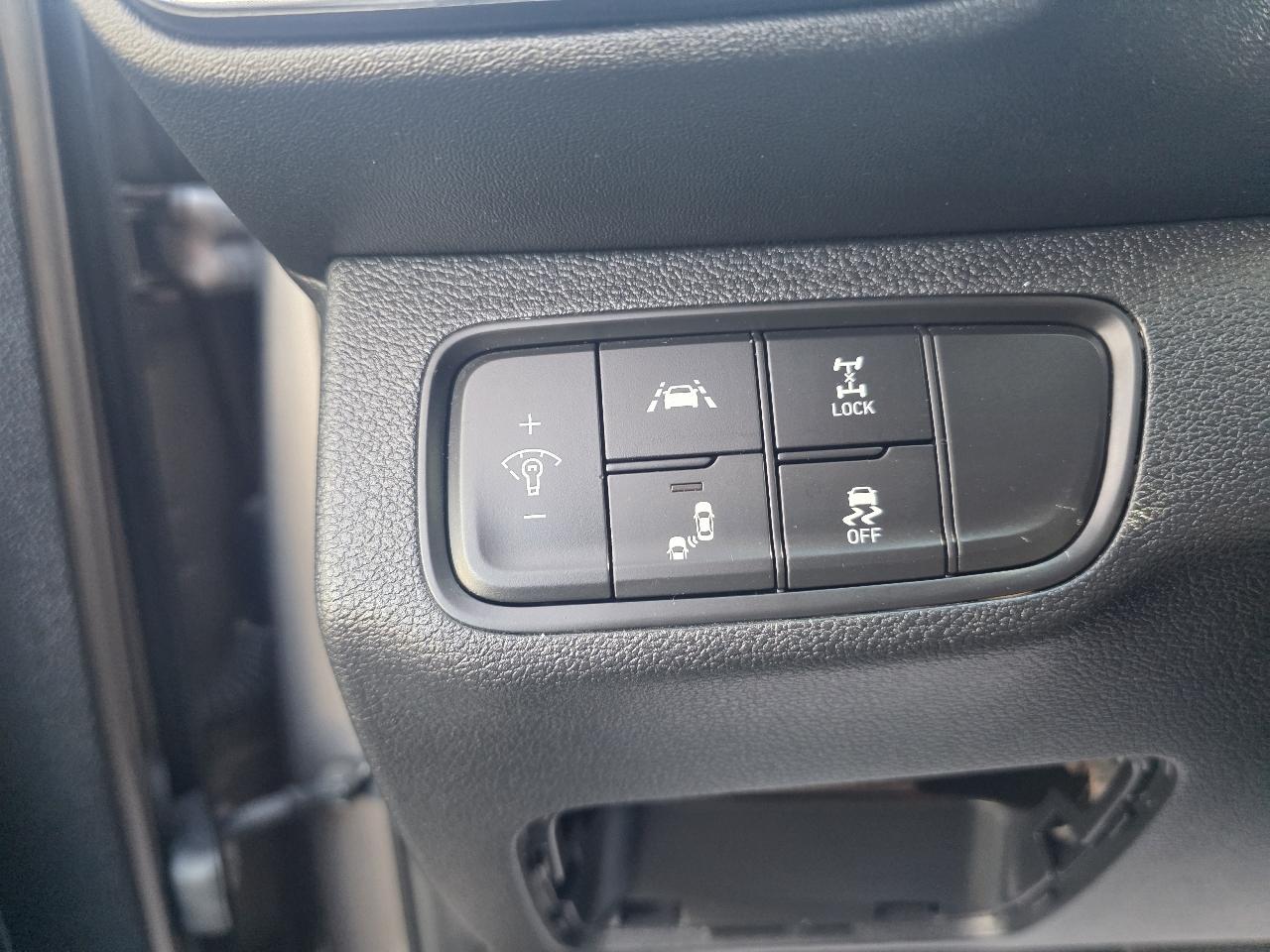 Hyundai Santa Fe SE 2.4L Auto AWD 2019