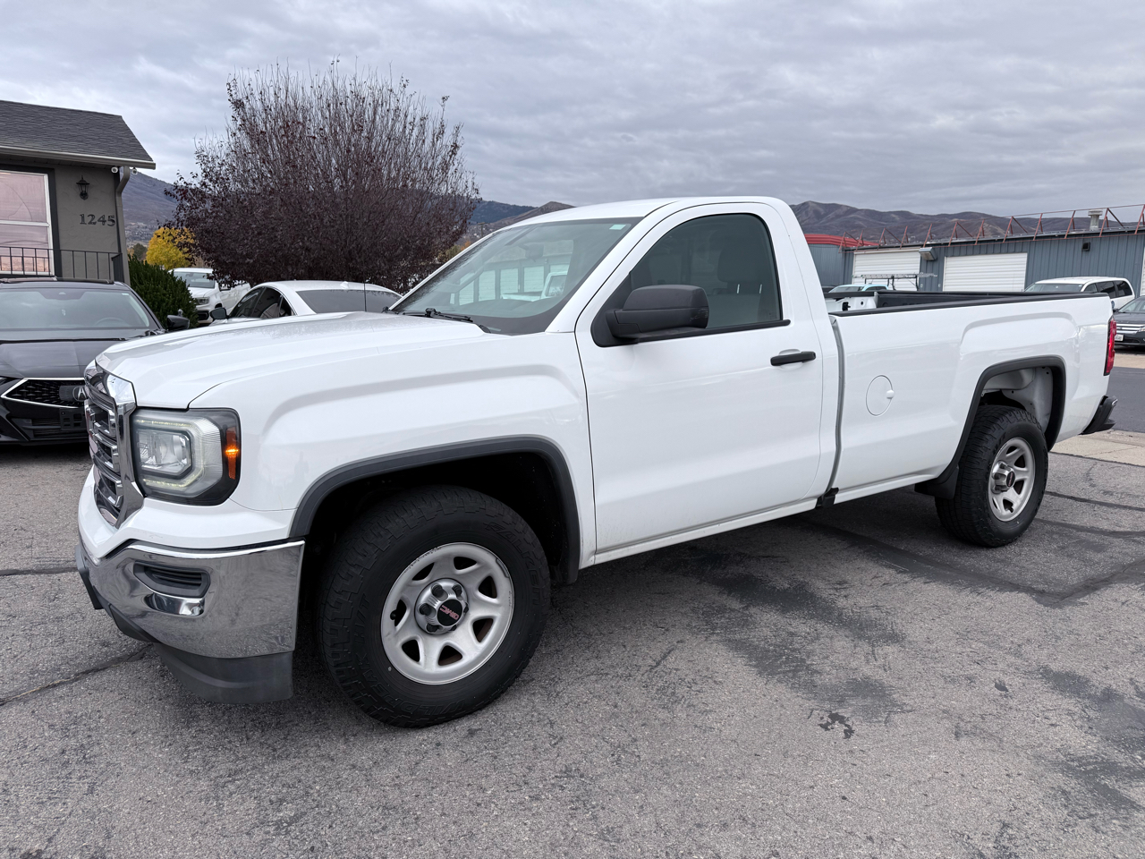 2016 GMC Sierra 1500 2WD Reg Cab 133.0"