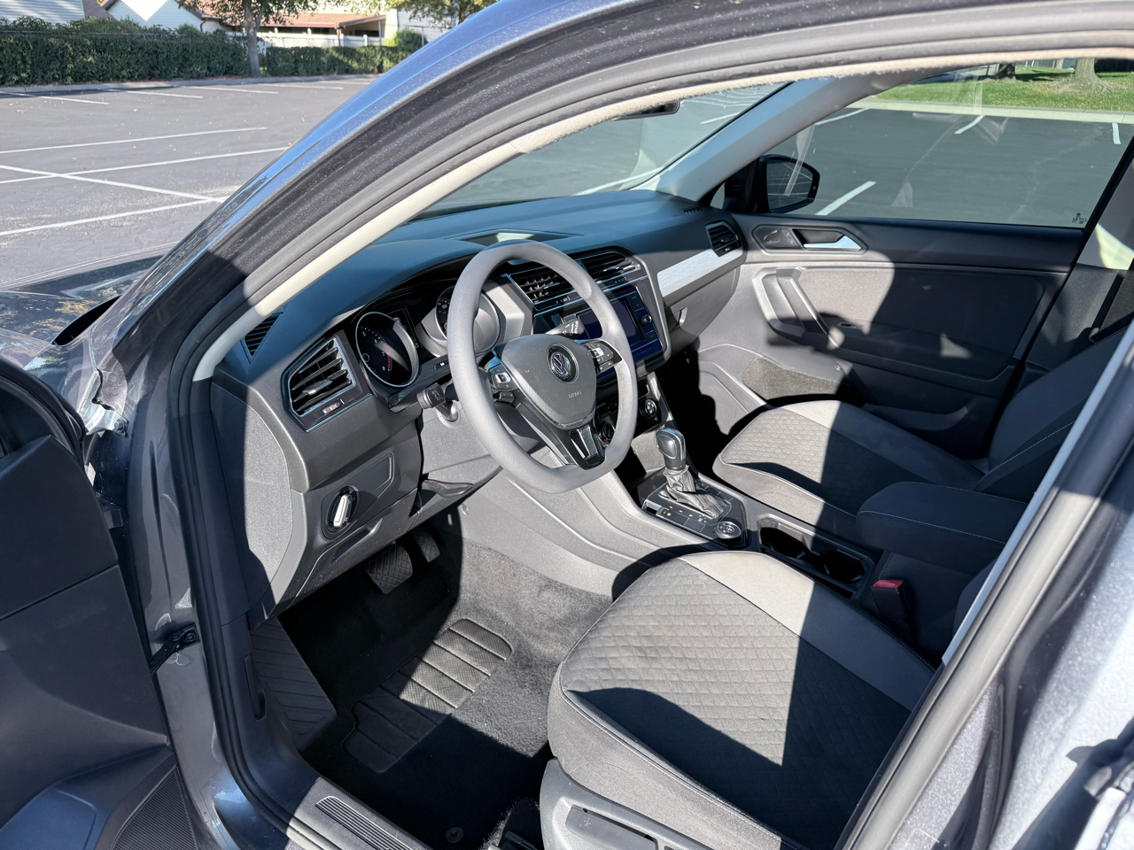 2021 Volkswagen Tiguan S photo 8