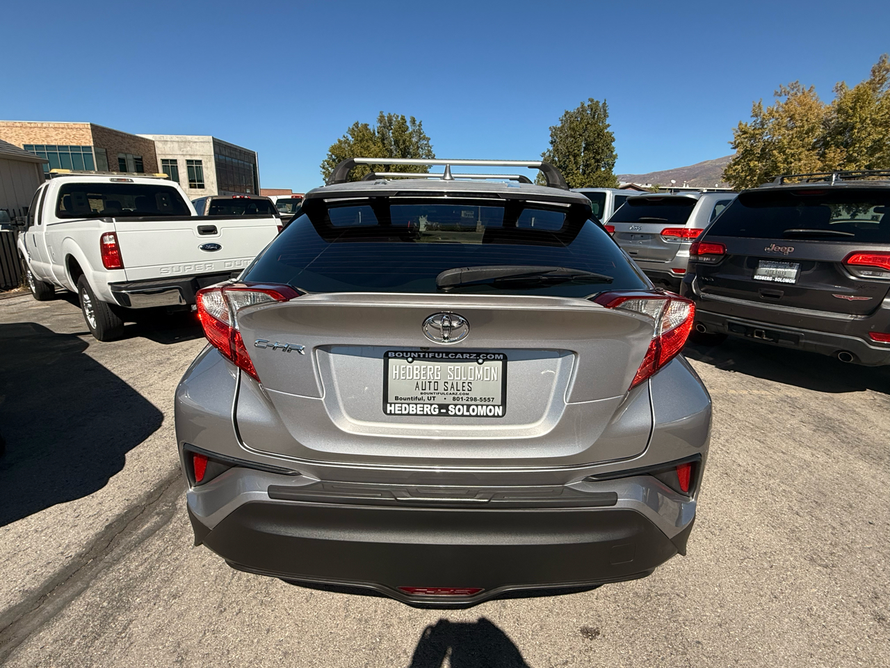 2018 Toyota C-HR XLE Premium photo 6