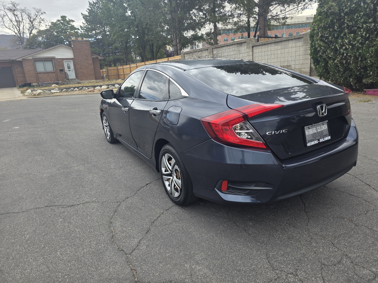 2017 Honda Civic LX photo 3