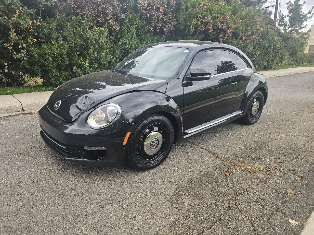 2013 Volkswagen Beetle TDI photo 2
