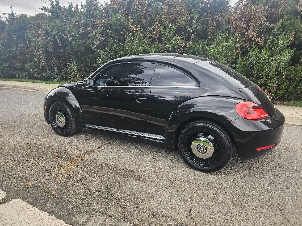 2013 Volkswagen Beetle TDI photo 3