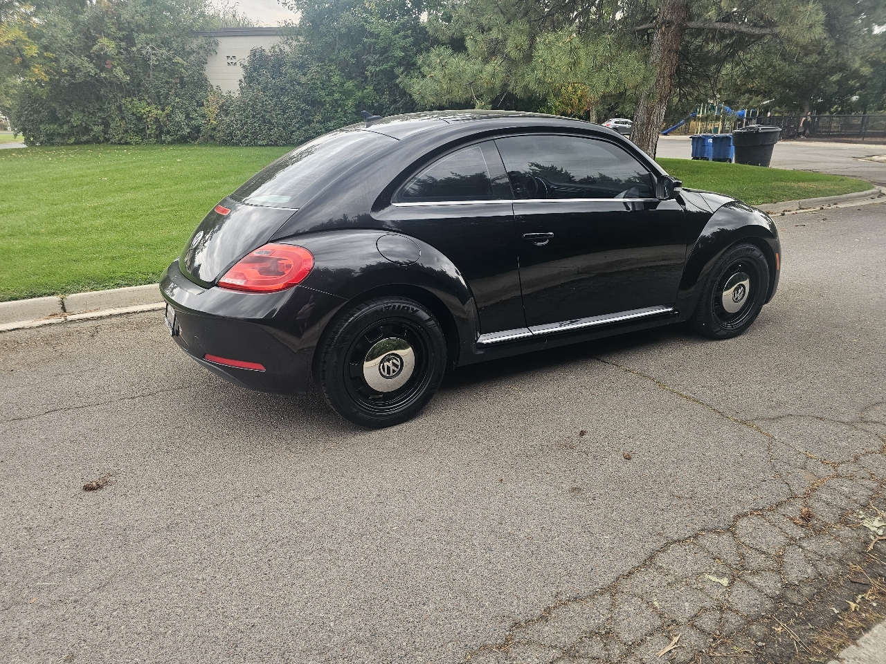 2013 Volkswagen Beetle TDI photo 7