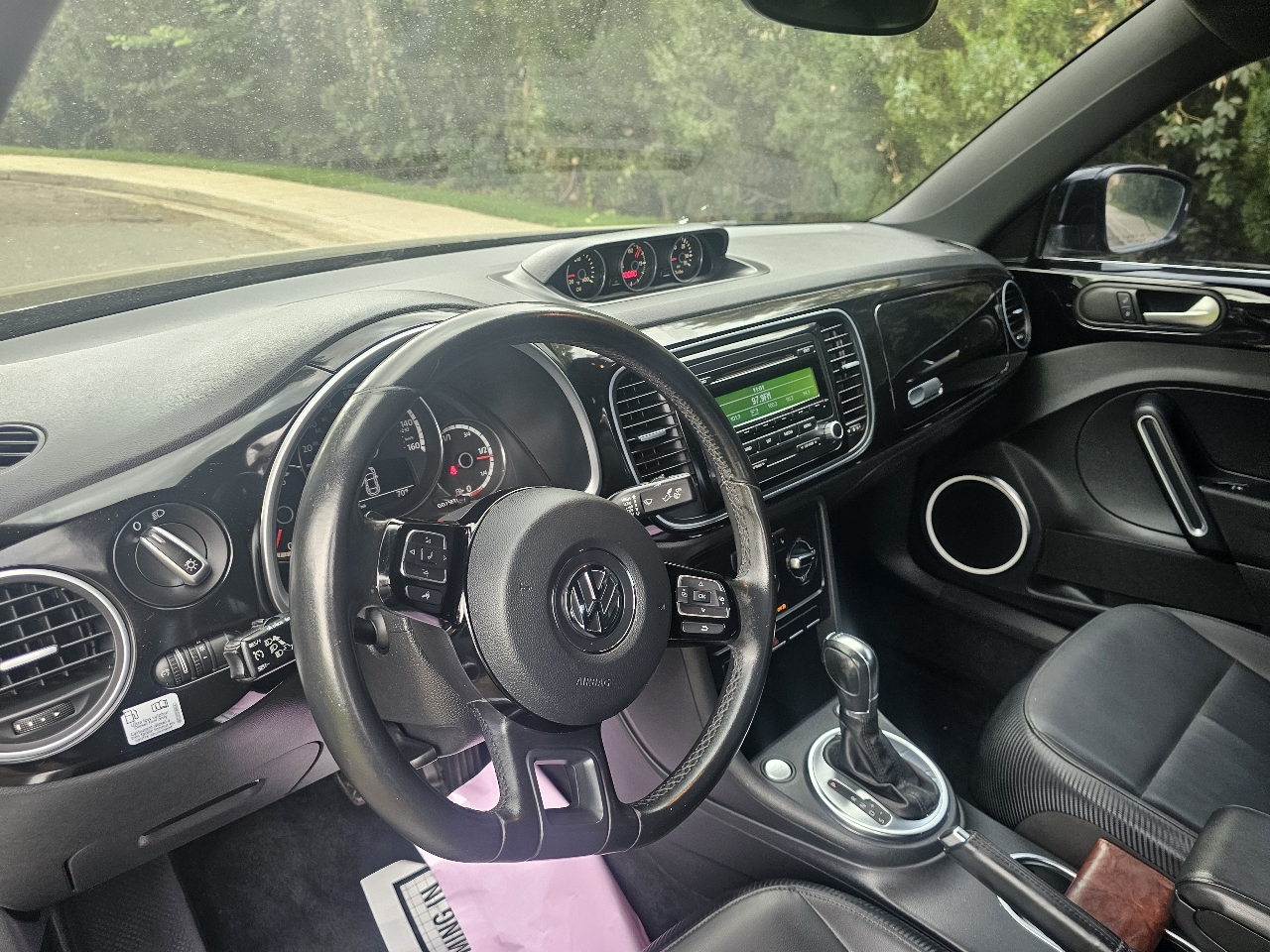 2013 Volkswagen Beetle TDI photo 14