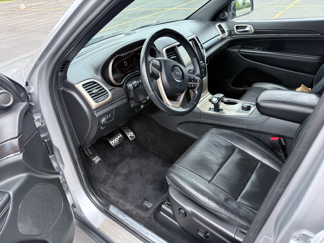 2014 Jeep Grand Cherokee Limited photo 9
