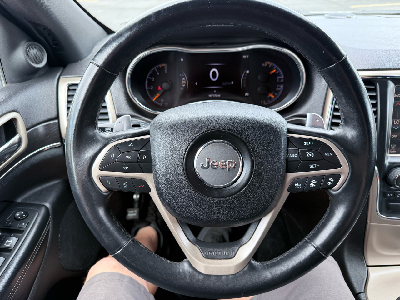 2014 Jeep Grand Cherokee Limited photo 18