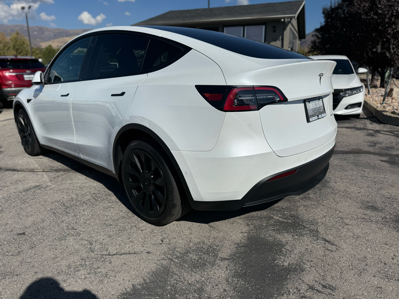 2022 Tesla Model Y Long Range photo 3