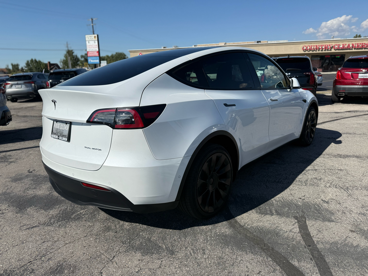 2022 Tesla Model Y Long Range photo 5