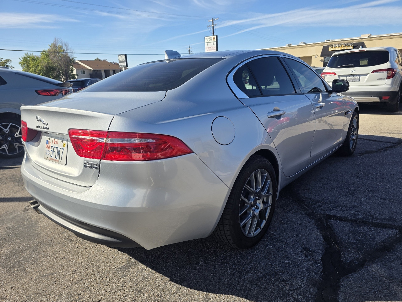 2017 Jaguar XE photo 5