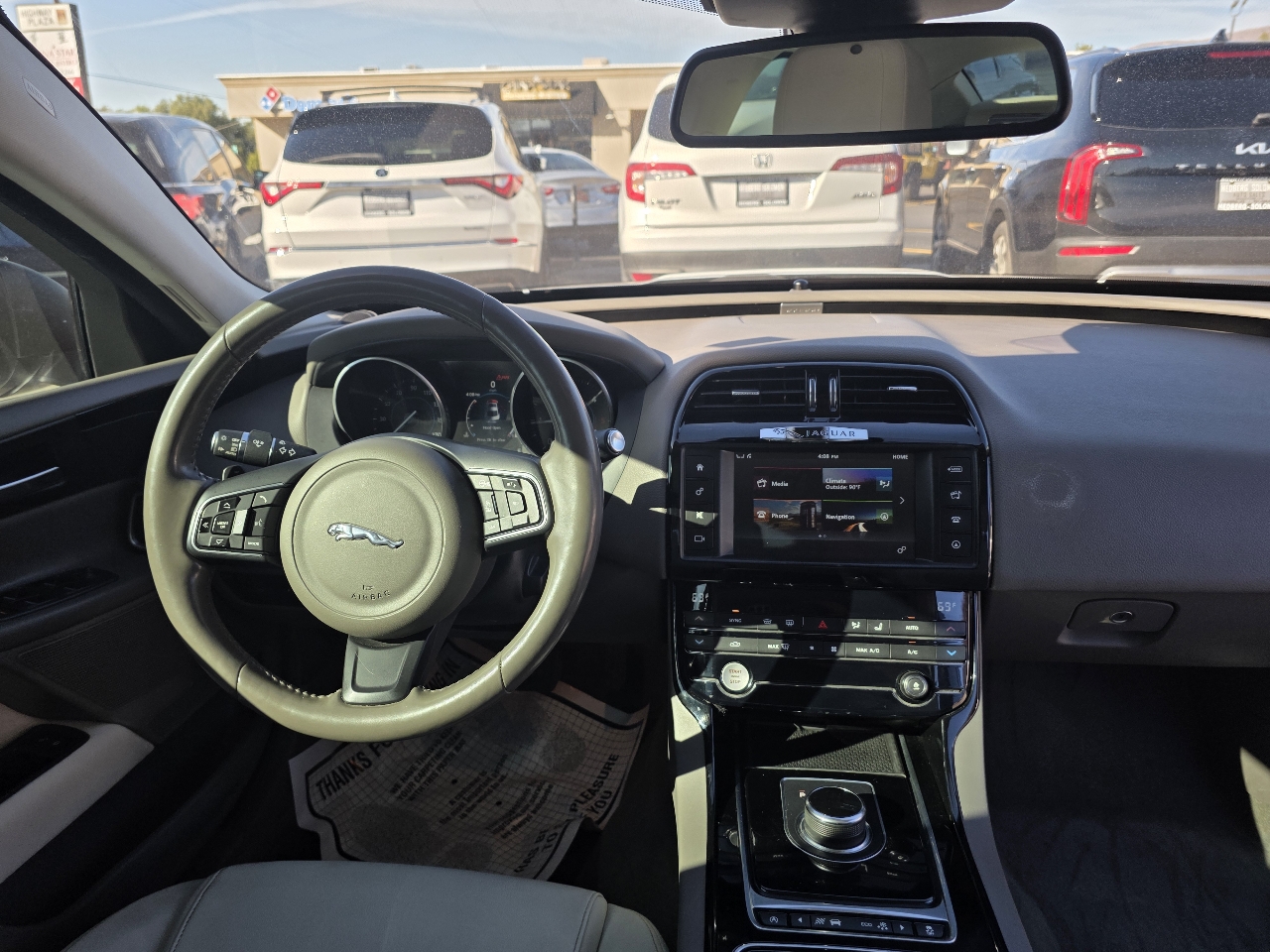 2017 Jaguar XE photo 11