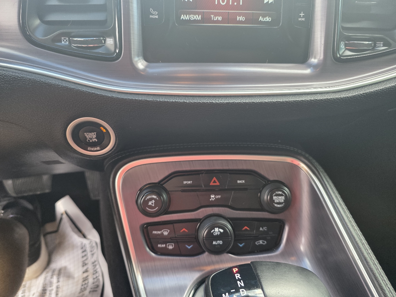 2016 Dodge Challenger SXT photo 15