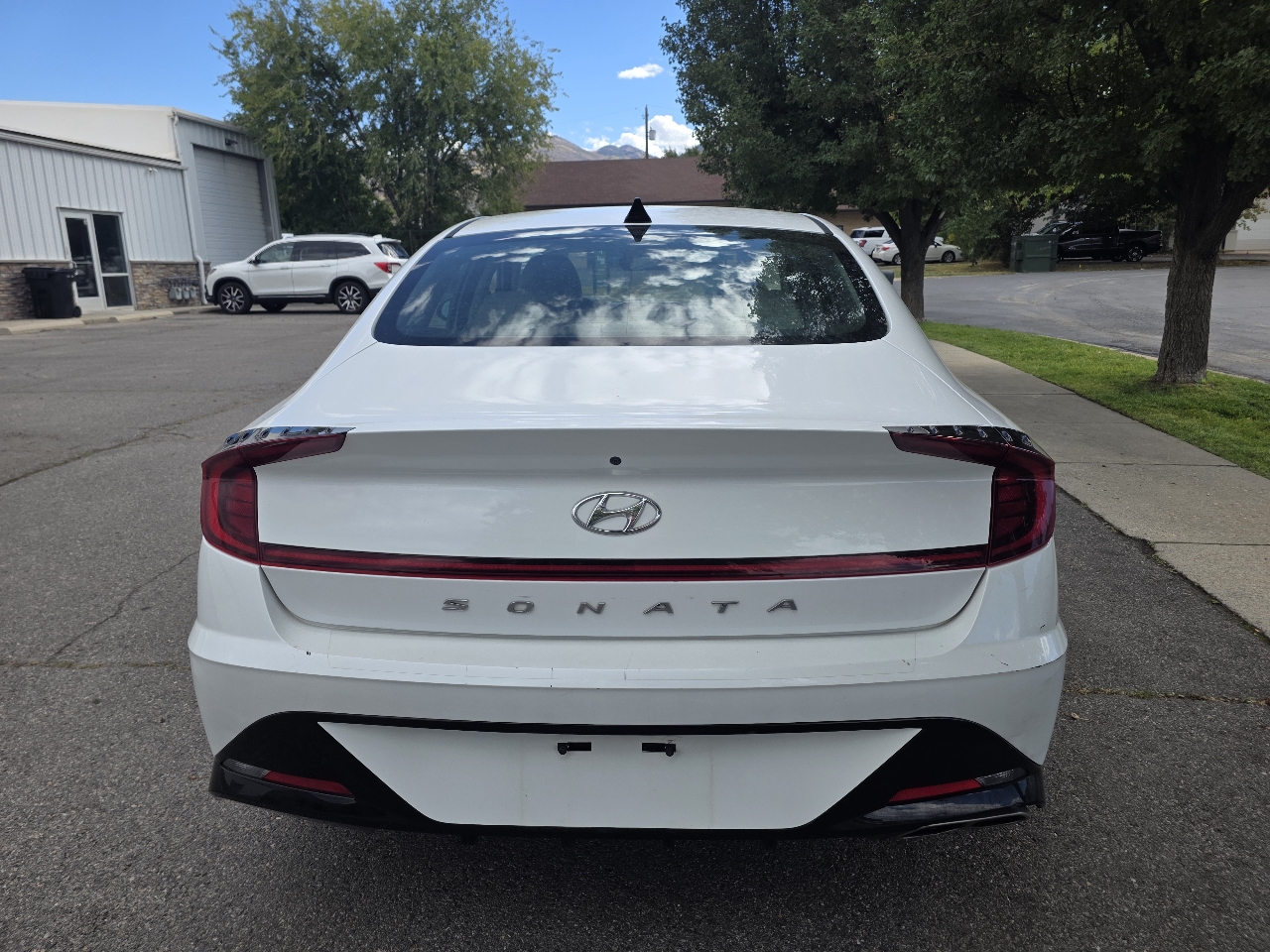 2020 Hyundai Sonata Convenience SEL Premium photo 4