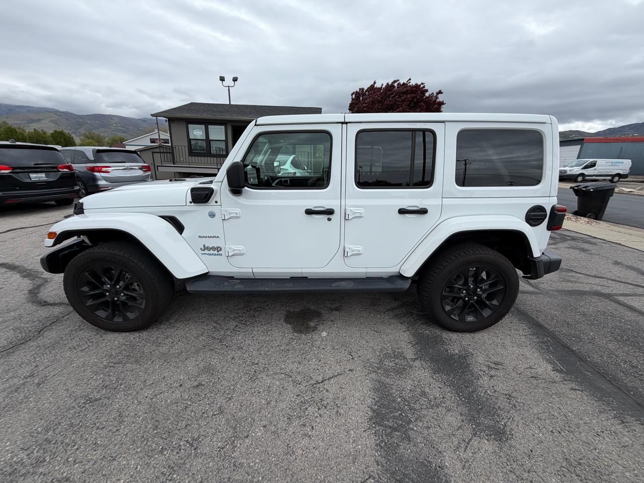 Jeep Wrangler 4xe Unlimited Sahara 4x4 2021