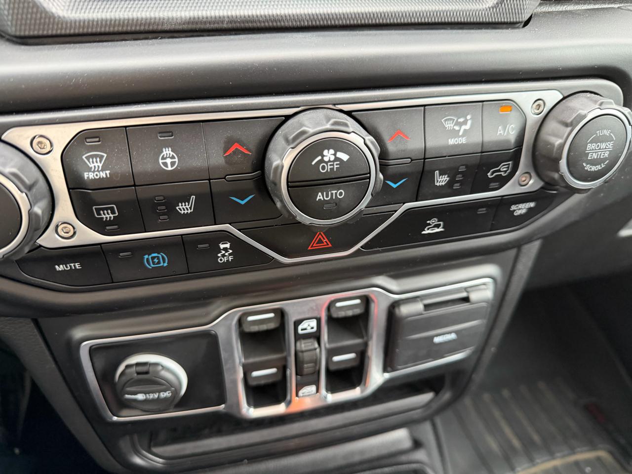 Jeep Wrangler 4xe Unlimited Sahara 4x4 2021