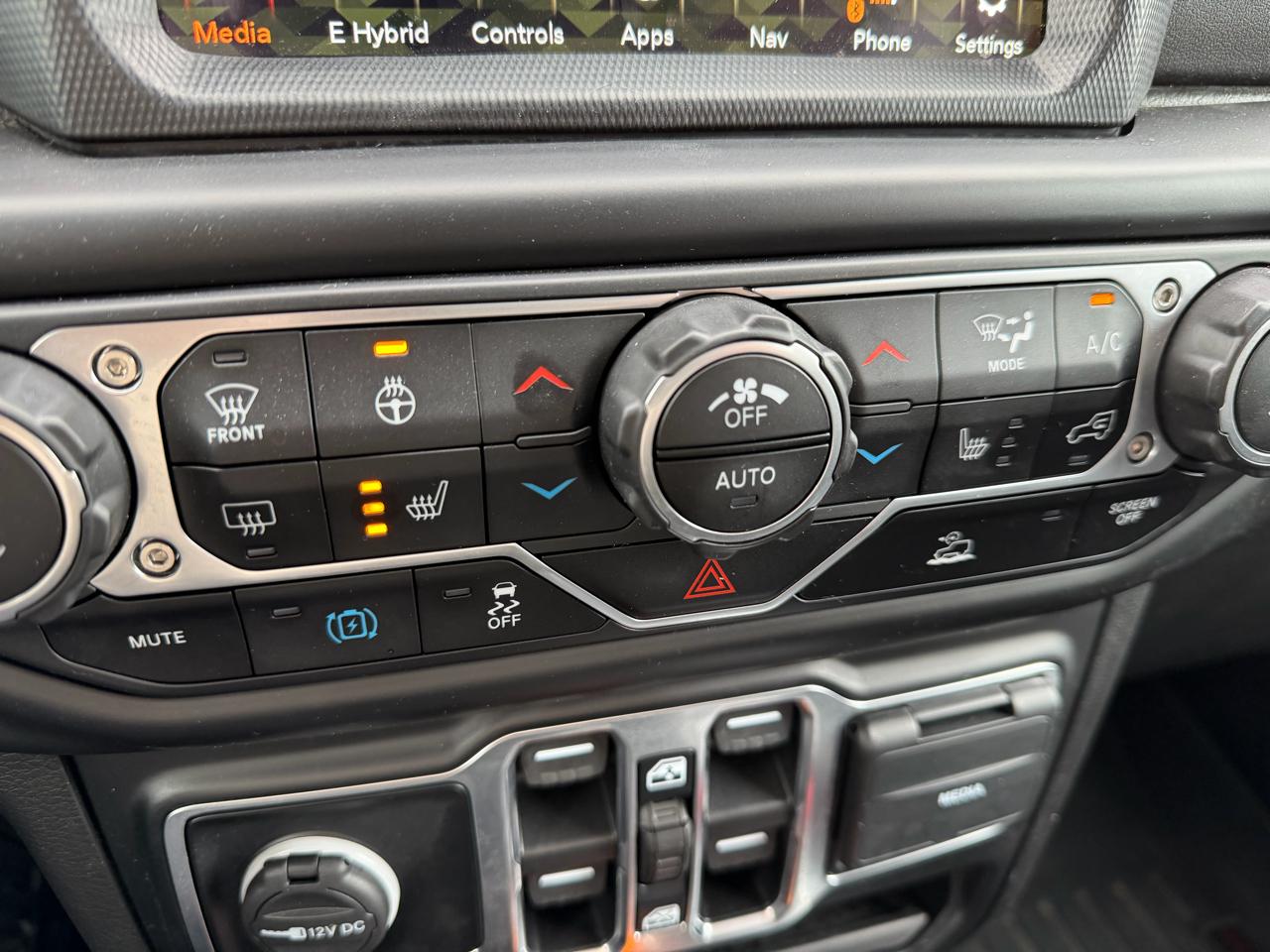 Jeep Wrangler 4xe Unlimited Sahara 4x4 2021