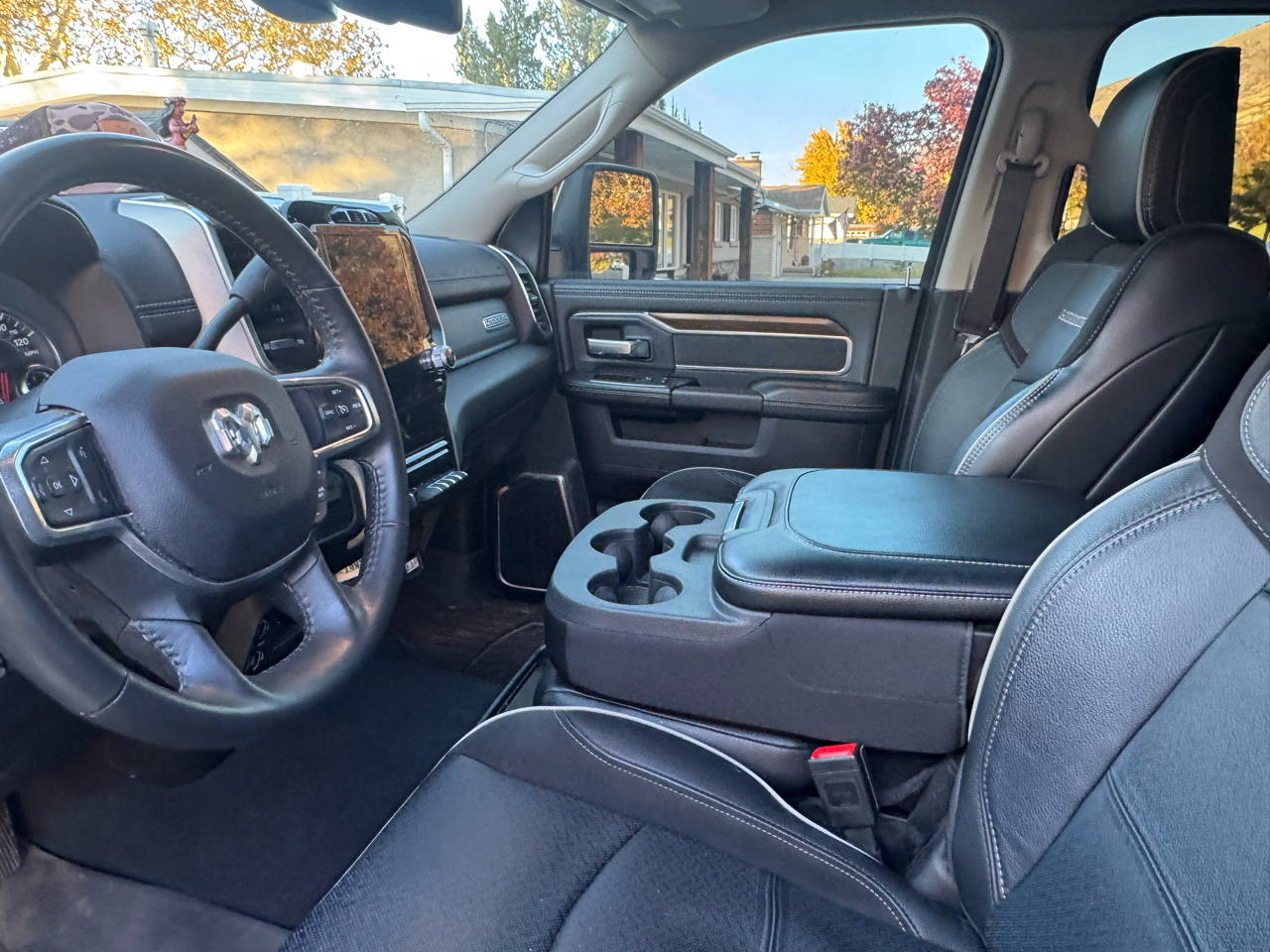 RAM 2500 Laramie 4x4 Crew Cab 6'4" Box 2024 RAM 2500 Laramie 4x4 Crew Cab 6'4" Box 2024