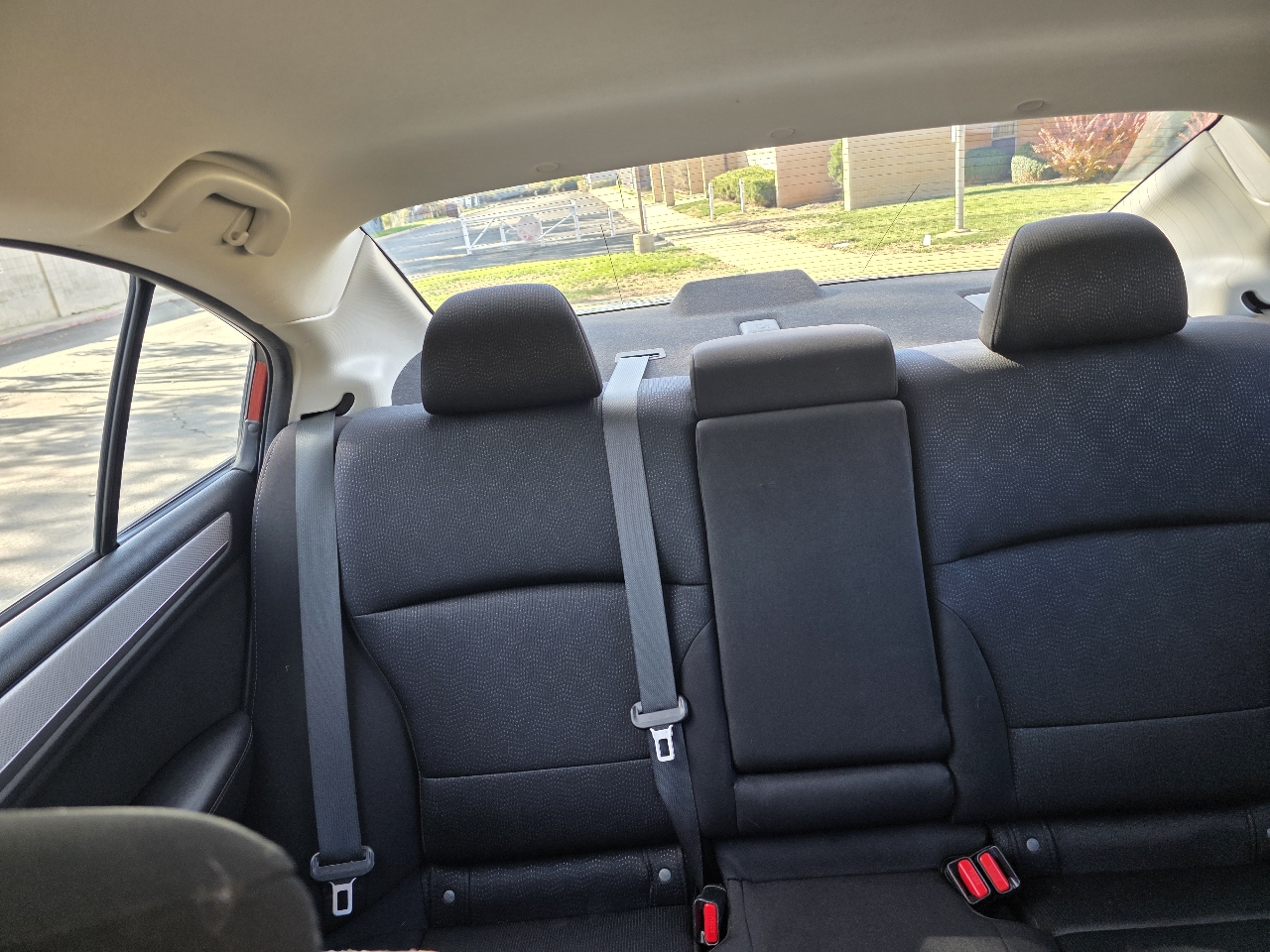 Subaru Legacy 4dr Sdn 2.5i Premium PZEV 2015 Subaru Legacy 4dr Sdn 2.5i Premium PZEV 2015