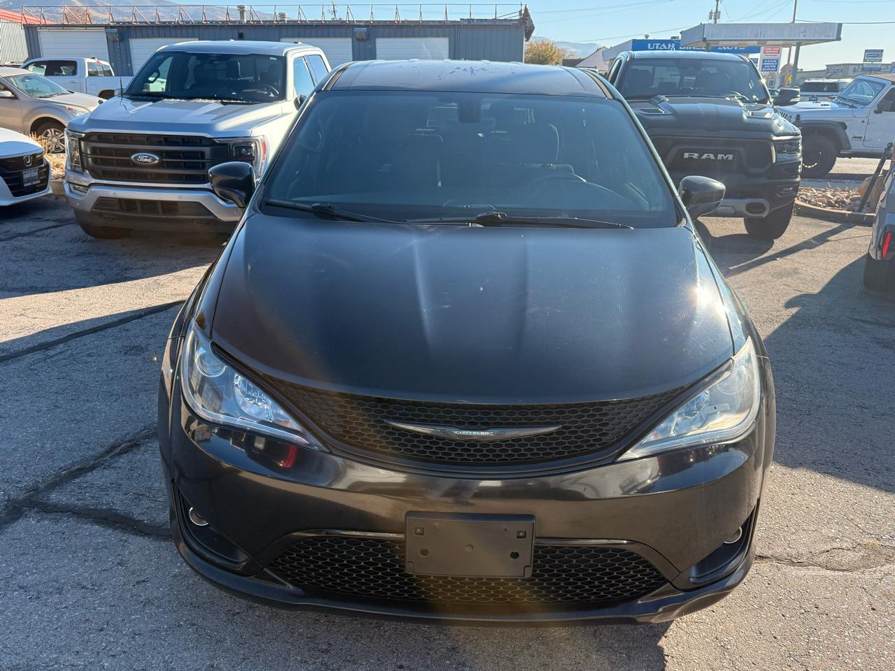 Chrysler Pacifica  2018